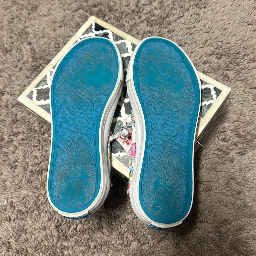 Blowfish Malibu Slip-On Floral Canvas Sneakers size 7 - Picture 5 of 6